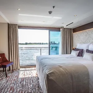 Otel Viva Riverside Altstadt